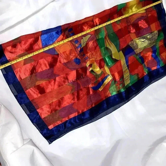 Vintage Picasso Silk retro Scarf Size 38 x 38 80s Pattern Art, y2k unisex scarf - Picture 2 of 7